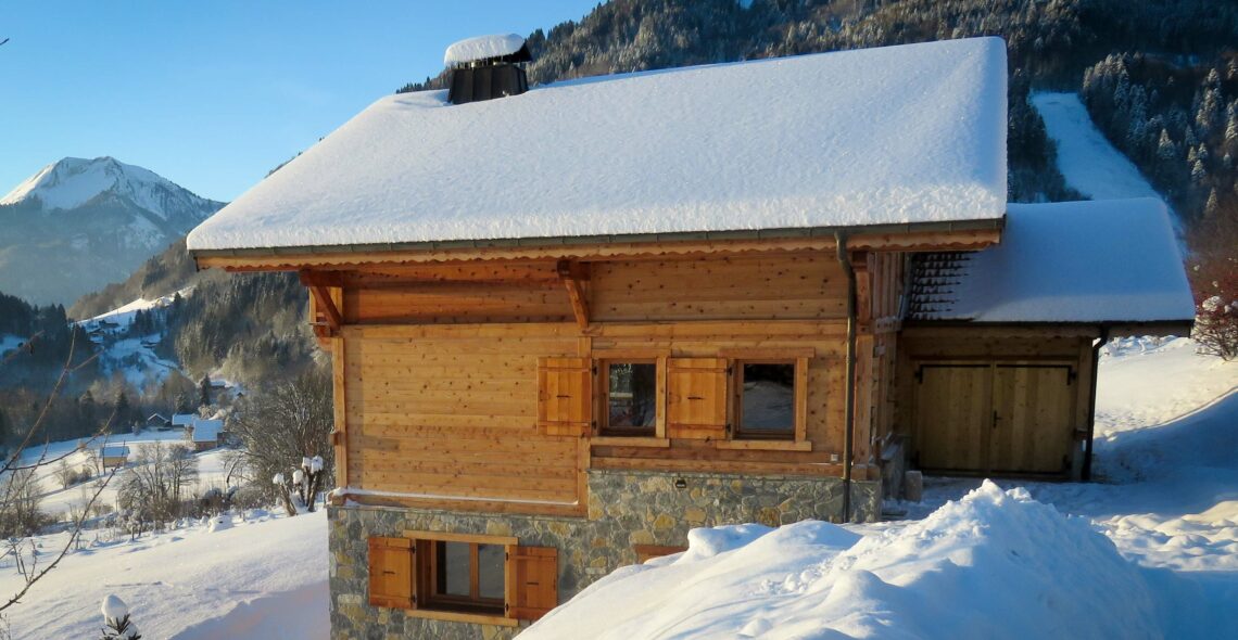 Entrée sous la neige